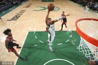 在她的影响 在她的影响