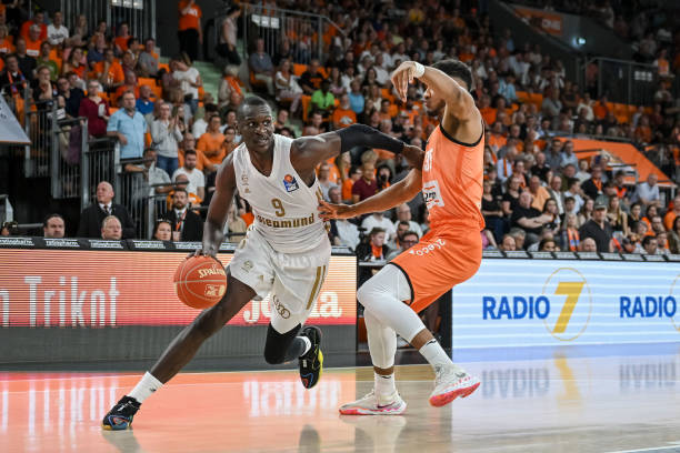 年轻却门线 年轻却门线